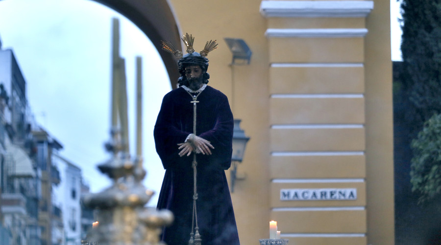 SEVILLA. 12.2.16. Viacrucis  del Cristo de la Sentencia de la hermandad de la Macarena  . FOTO: J.M.SERRANO. archsev