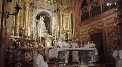 El Cardenal Emérito, predica la función del Aniversario de la Coronación |  Hermandad de la Macarena